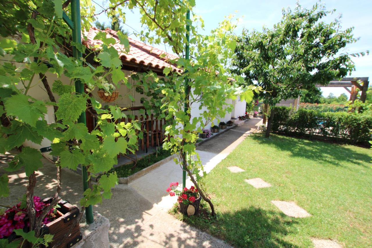 Apartments Green Garden Labinci Zewnętrze zdjęcie